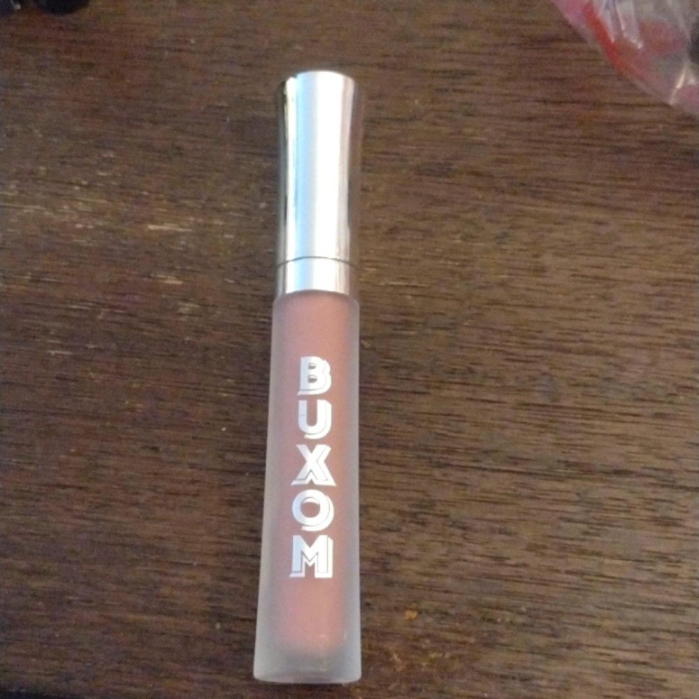 Plumping Lip Cream
